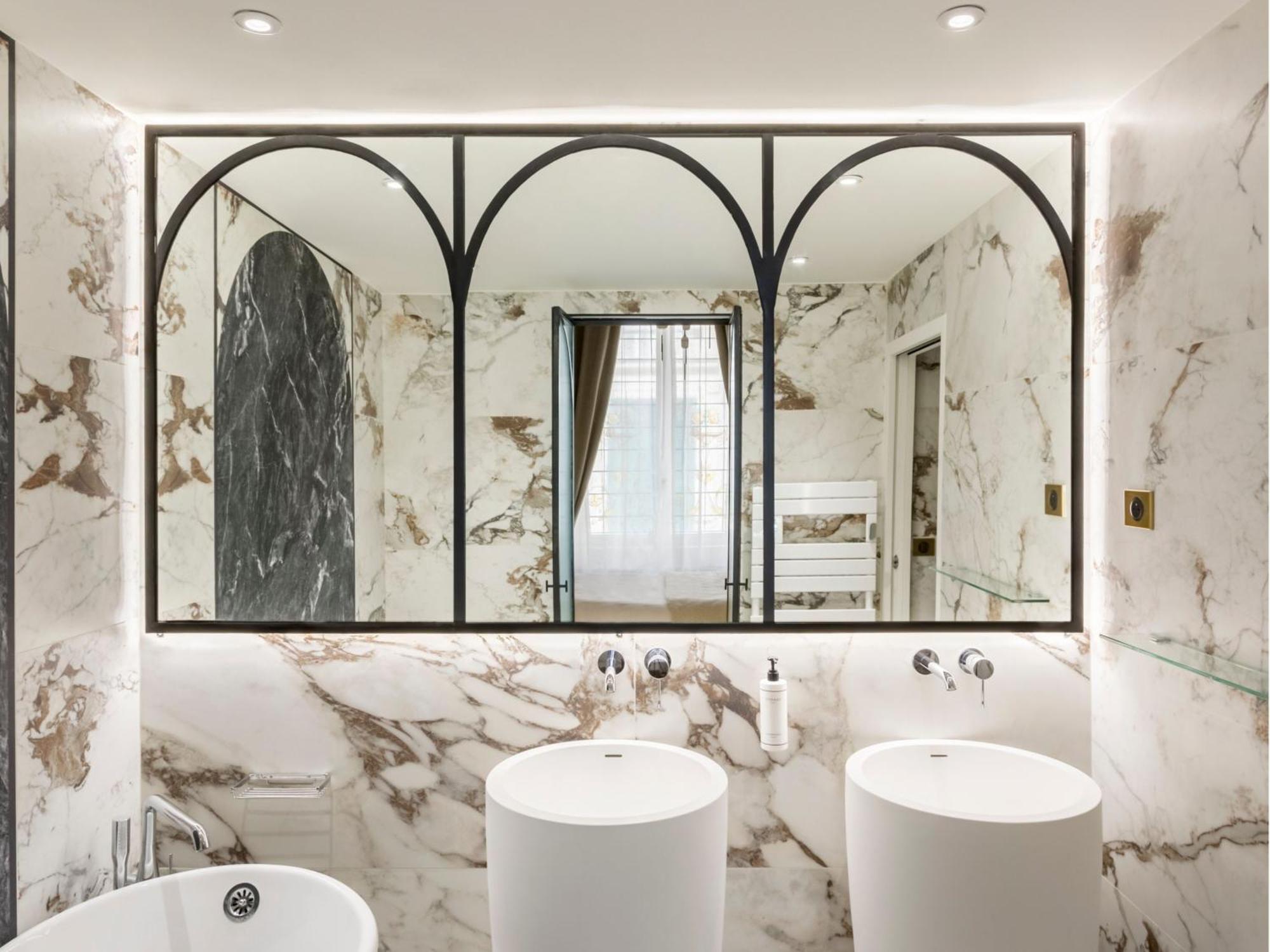 Merveil - Signature Suite-champs Elysees- Marignan Paris